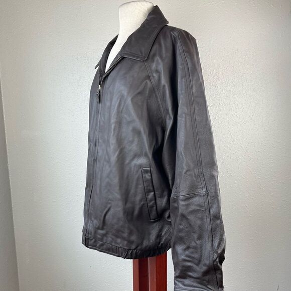 St. John’s Bay Brown Leather Jacket Size XL EUC - Picture 3 of 10